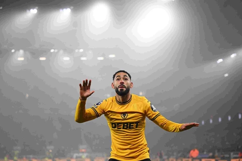 مطلوب في أرسنال.. تقارير: وولفرهامبتون يرفض بيع كونيا حتى لو بـ60 مليون إسترليني